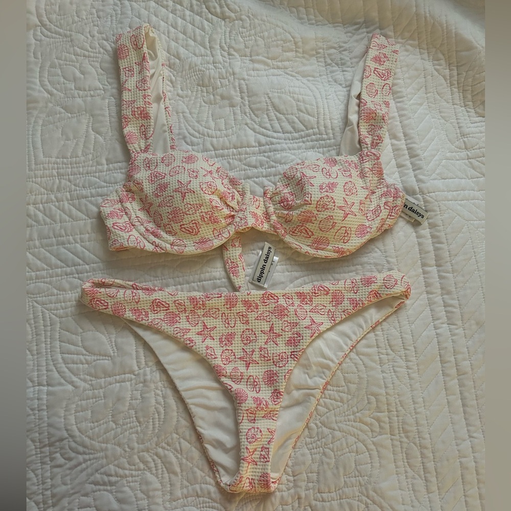 Dippin Daisys bikini set